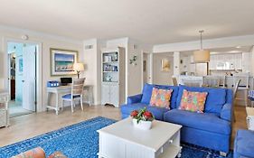 Gorgeous Renovated Residence In Upscale Sanibel Harbour Tower
